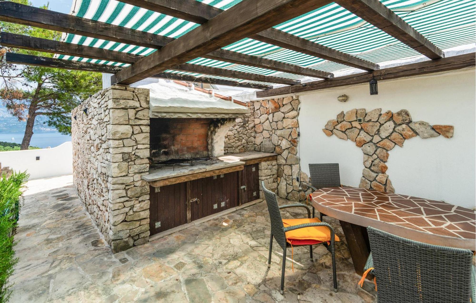2 Bedroom Beautiful In Novo Selo Novo Selo (Brac)